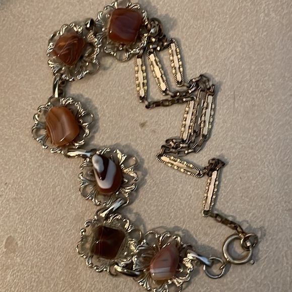 Carnelian Agate Gold Tone Necklace - Picture 5 of 6